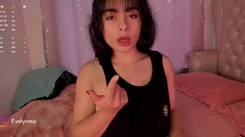 evelyn evelyn online show from March 7, 4:22 pm