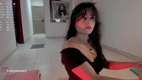 evelyn evelyn online show from March 10, 5:07 pm