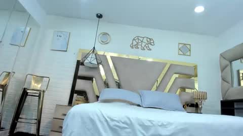 Isabella  online show from December 15, 12:32 pm