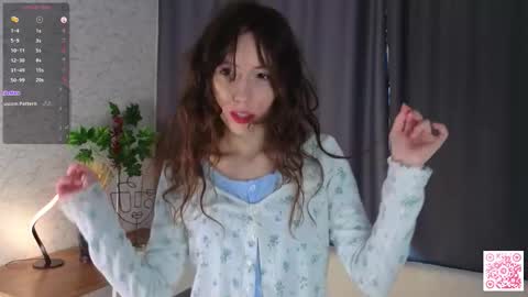 Snapshot of evetteagner chatting on October 24, 6:42 am Naomi online show from October 24, 6:42 am