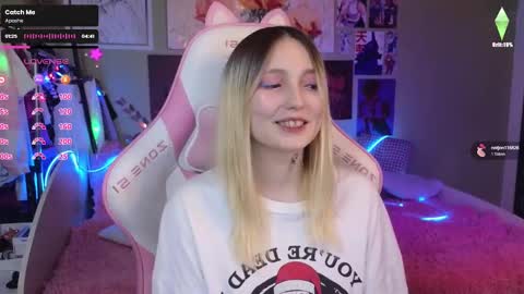 Evie online show from December 14, 6:56 am