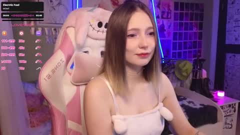 Evie online show from January 8, 12:58 am