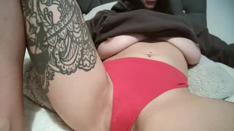 evieloves online show from January 12, 10:20 am