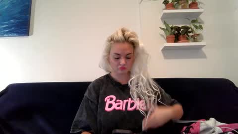 Badblondebunny online show from January 2, 11:49 pm