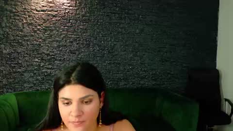 Evva online show from June 30, 7:24 pm