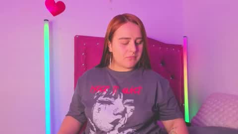 Snapshot of evy_orange1 chatting on October 14, 1:41 am EVY online show from October 14, 1:41 am