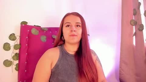 Snapshot of evy_orange1 chatting on January 19, 2:06 pm EVY online show from January 19, 2:06 pm