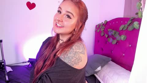 Snapshot of evy_orange1 chatting on October 4, 2:17 am EVY online show from October 4, 2:17 am