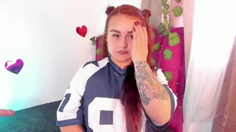 Snapshot of evy_orange1 chatting on February 25, 4:14 pm EVY online show from February 25, 4:14 pm