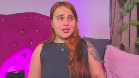 Snapshot of evy_orange1 chatting on September 26, 4:43 am EVY online show from September 26, 4:43 am