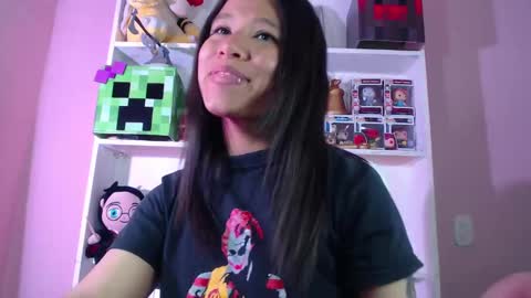 Im Evy online show from September 12, 6:26 pm