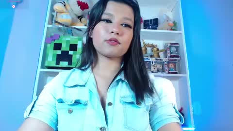 Im Evy online show from December 20, 5:18 pm