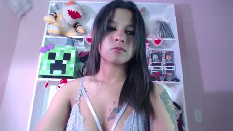 Im Evy online show from March 3, 4:43 pm