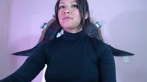 Im Evy online show from November 10, 2:23 pm