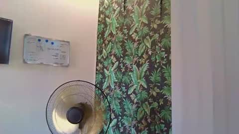 courtney online show from April 1, 6:47 am