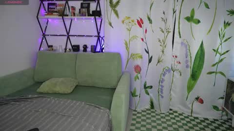 Mary online show from September 8, 10:31 pm