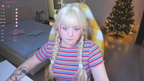 Snapshot of exhoneyangel chatting on December 26, 8:39 am  Amy  online show from December 26, 8:39 am