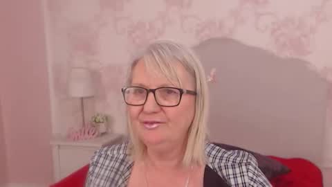 Alana online show from April 17, 11:40 pm