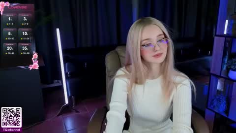 exxxcore_ online show from November 15, 2:23 am