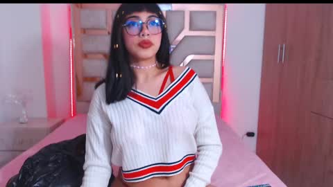 eylin_sofia online show from March 4, 4:38 am