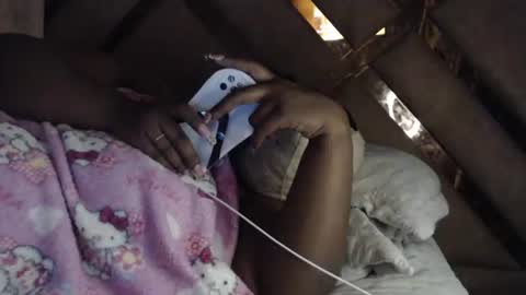 eyshaexotii online show from September 18, 1:48 am