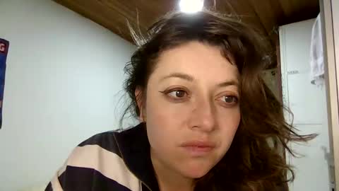 Aimee online show from January 5, 4:47 am