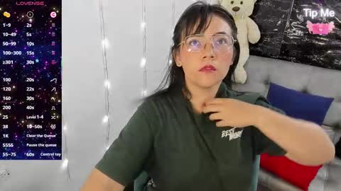 camila online show from November 29, 5:55 am