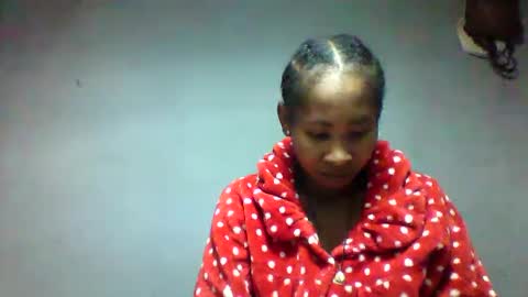 faiqua95 online show from April 24, 7:16 pm