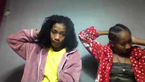 faiqua95 online show from April 23, 4:09 pm