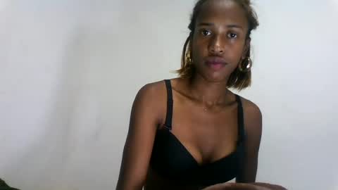 fallinah01 online show from July 27, 8:44 am