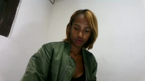 fallinah01 online show from July 26, 7:16 am