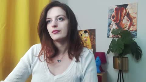 Snapshot of fancynadine chatting on January 3, 6:22 am Nadine online show from January 3, 6:22 am