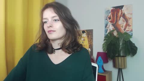 Snapshot of fancynadine chatting on September 30, 5:46 am Nadine online show from September 30, 5:46 am