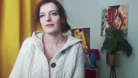 Snapshot of fancynadine chatting on January 8, 6:20 am Nadine online show from January 8, 6:20 am