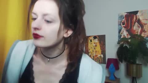 Snapshot of fancynadine chatting on February 7, 6:24 am Nadine online show from February 7, 6:24 am