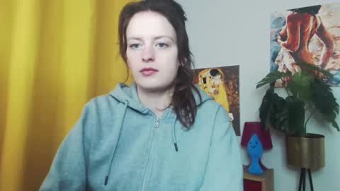 Snapshot of fancynadine chatting on February 13, 6:20 am Nadine online show from February 13, 6:20 am