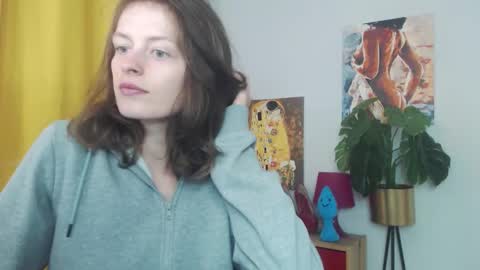 Snapshot of fancynadine chatting on September 29, 5:23 am Nadine online show from September 29, 5:23 am