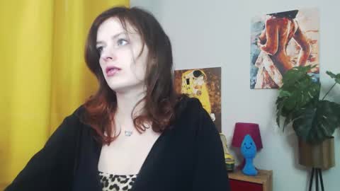 Snapshot of fancynadine chatting on March 5, 6:12 am Nadine online show from March 5, 6:12 am