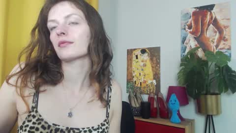 Snapshot of fancynadine chatting on September 11, 5:08 am Nadine online show from September 11, 5:08 am