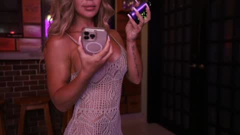 Carmina online show from March 29, 9:25 pm