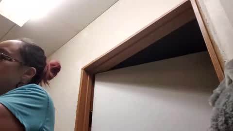 Snapshot of fapqueenc17 chatting on February 14, 2:50 am Scarlett online show from February 14, 2:50 am