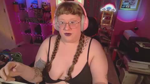 FatVeronica online show from February 12, 2:30 pm