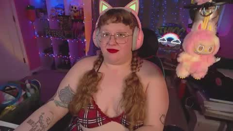 FatVeronica online show from February 7, 6:01 pm