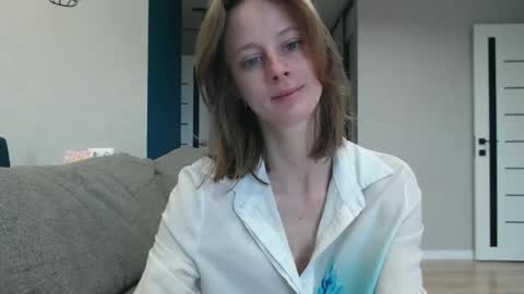 favoriteyour online show from May 10, 4:25 am