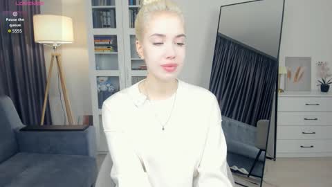 Emma online show from January 8, 7:34 am