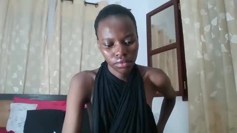 feetlovely507541 online show from April 6, 6:20 pm