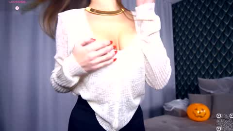 Hello im Nova online show from October 29, 4:28 am