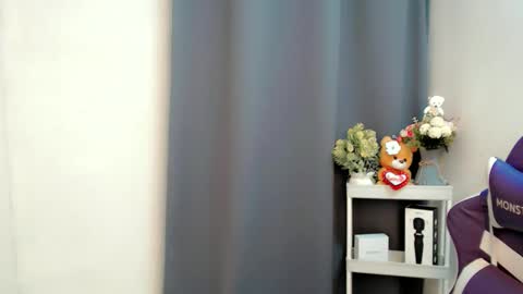 YOUR BEAUTIFUL ASIANFHEMY online show from November 30, 4:55 pm