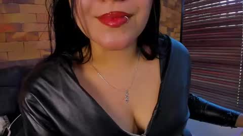 Fernanda online show from June 20, 3:37 pm