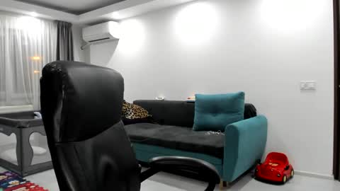 Catalea DM online show from February 3, 8:03 pm